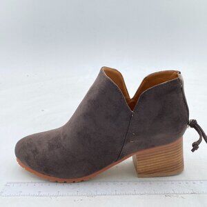 YDN Grey Almond Toe Block Low Heel Ankle Bootie Classic V Cut Back Zippers Shoe